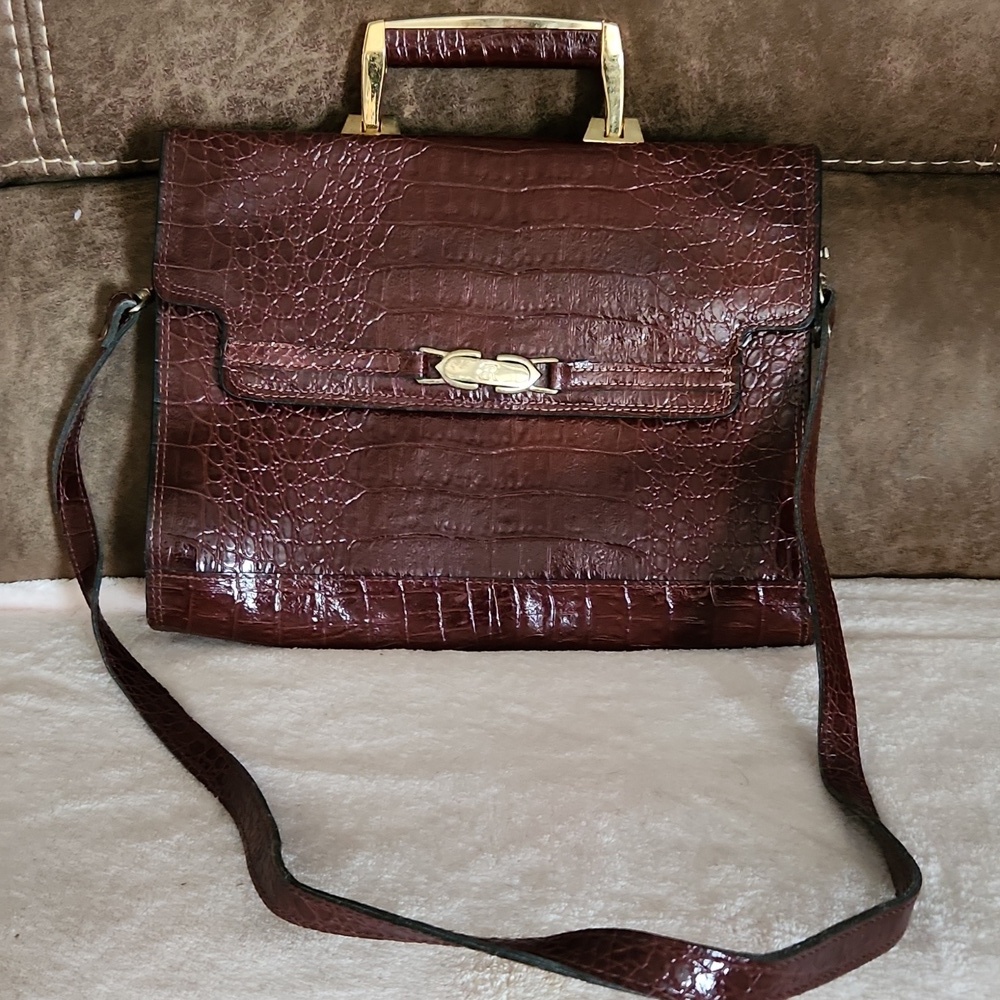 Vintage leather alligator print purse